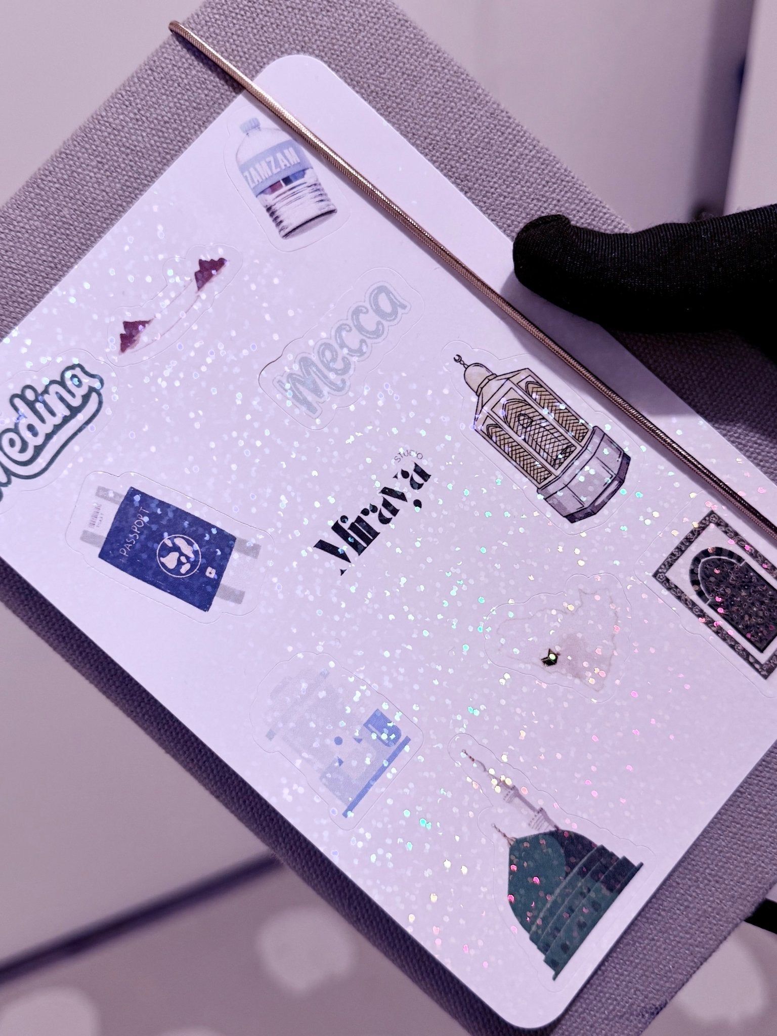 Feuille de 10 stickers thématique Omra sur un carnet